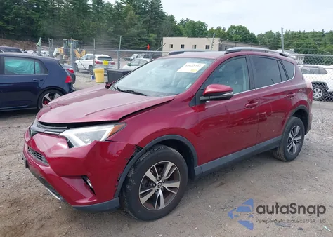 2018 Toyota Rav4 Xle z USA, uszkodzony, nr VIN 2T3RFREV5JW821218